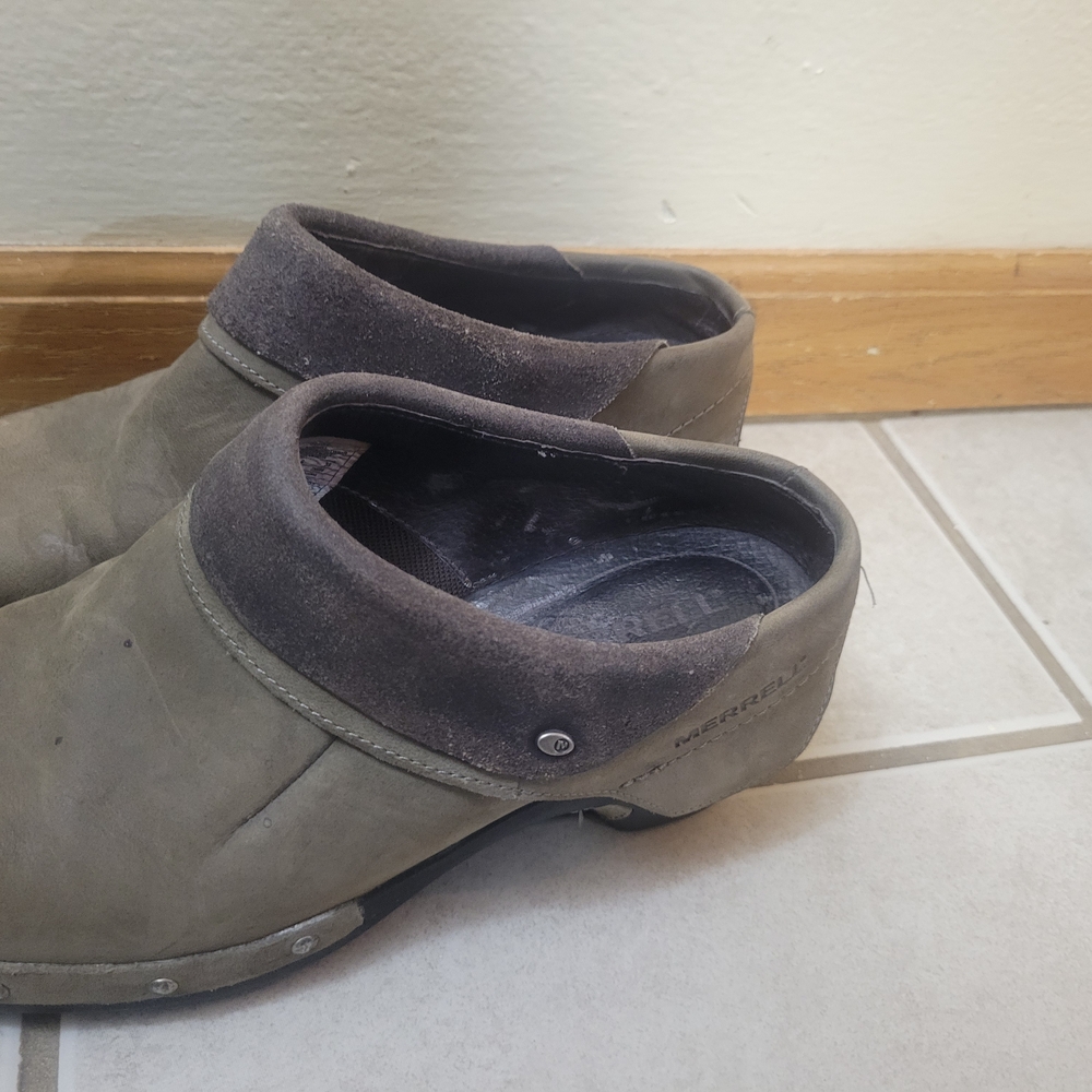 Merrell  Tan Suede Shoes - Picture 4 of 7